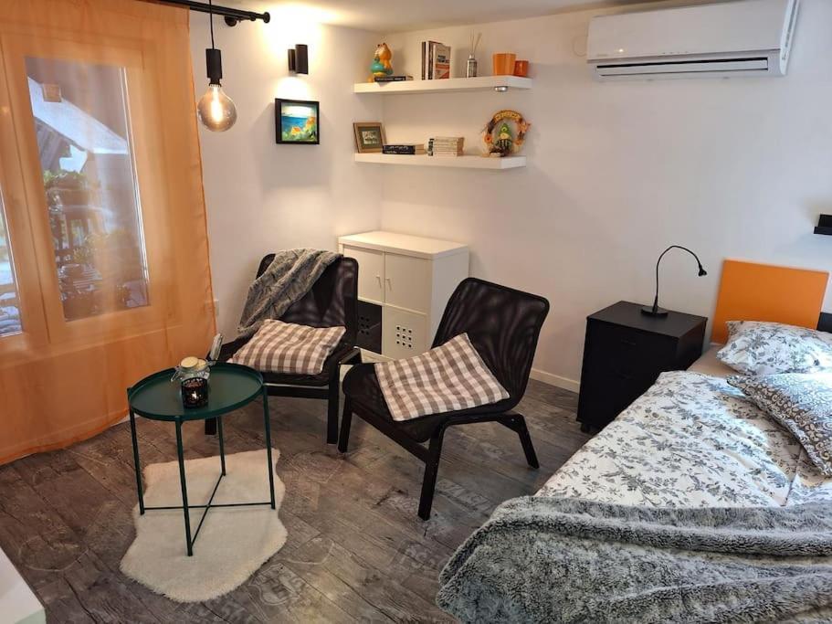 New Studio Apartment Emmy With Free Street Parking Zagreb Exterior photo